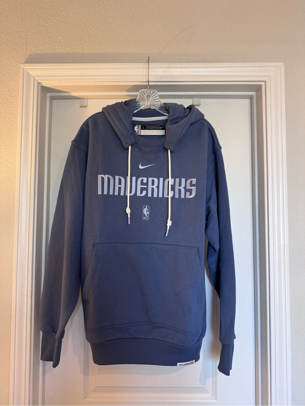Nike Mavericks Men's Gray Pullover Hoodie